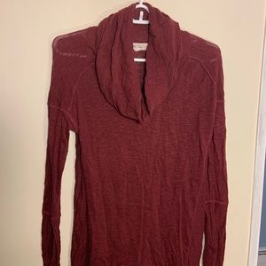 Red turtle neck, long blouse